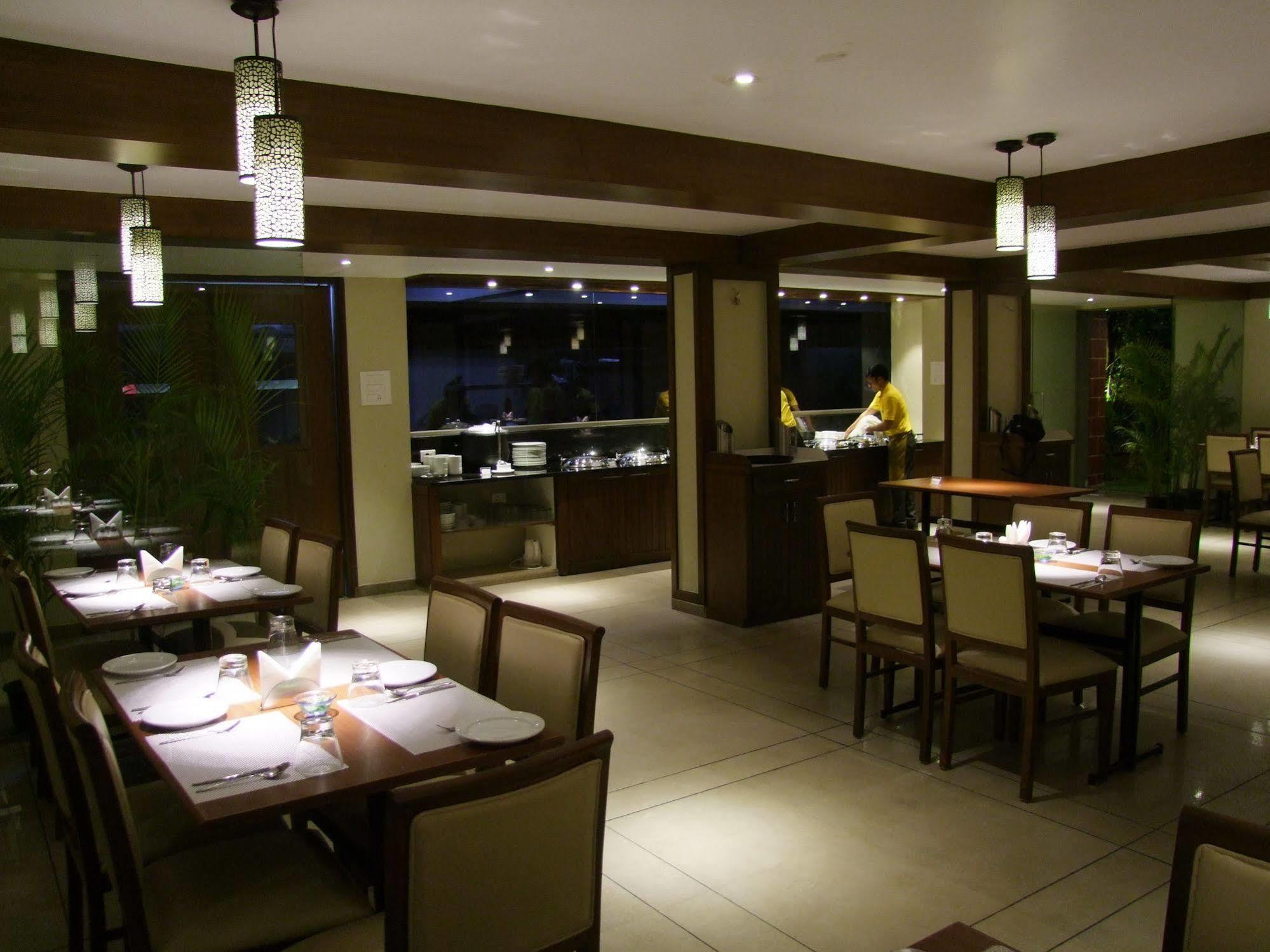 Bella Vista Resort Mahabaleshwar Bagian luar foto